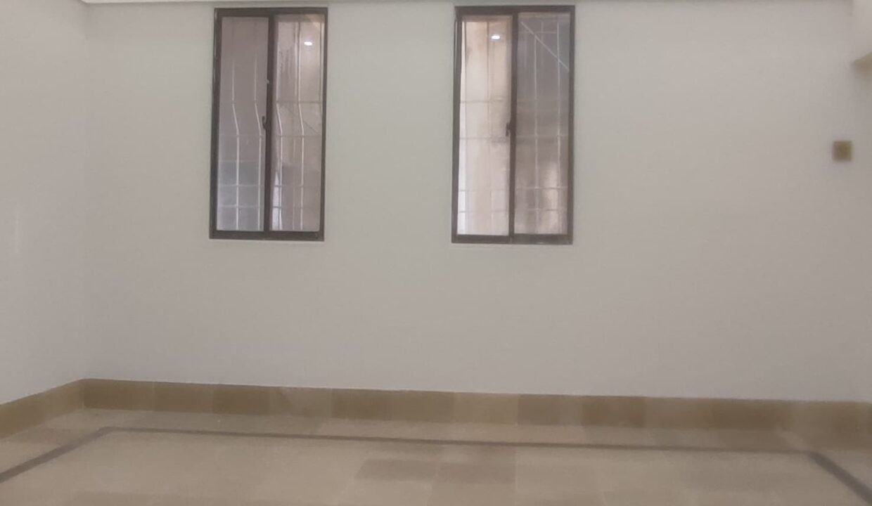 flat for sale Tariq Road 3